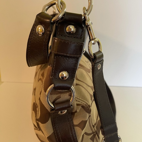 Coach Hobo Bag - Picture 3 of 9